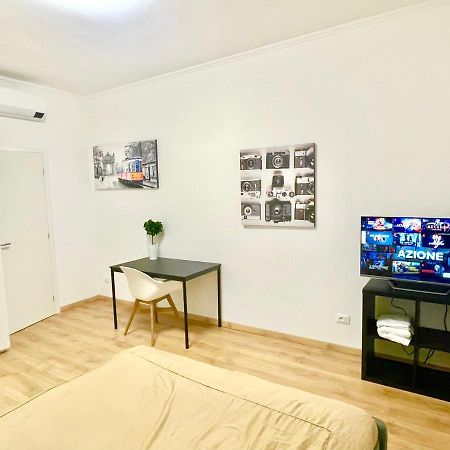 Camera Con Bagno Privato - Zona Bocconi มิลาน ภายนอก รูปภาพ