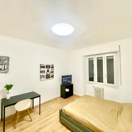 Camera Con Bagno Privato - Zona Bocconi มิลาน ภายนอก รูปภาพ