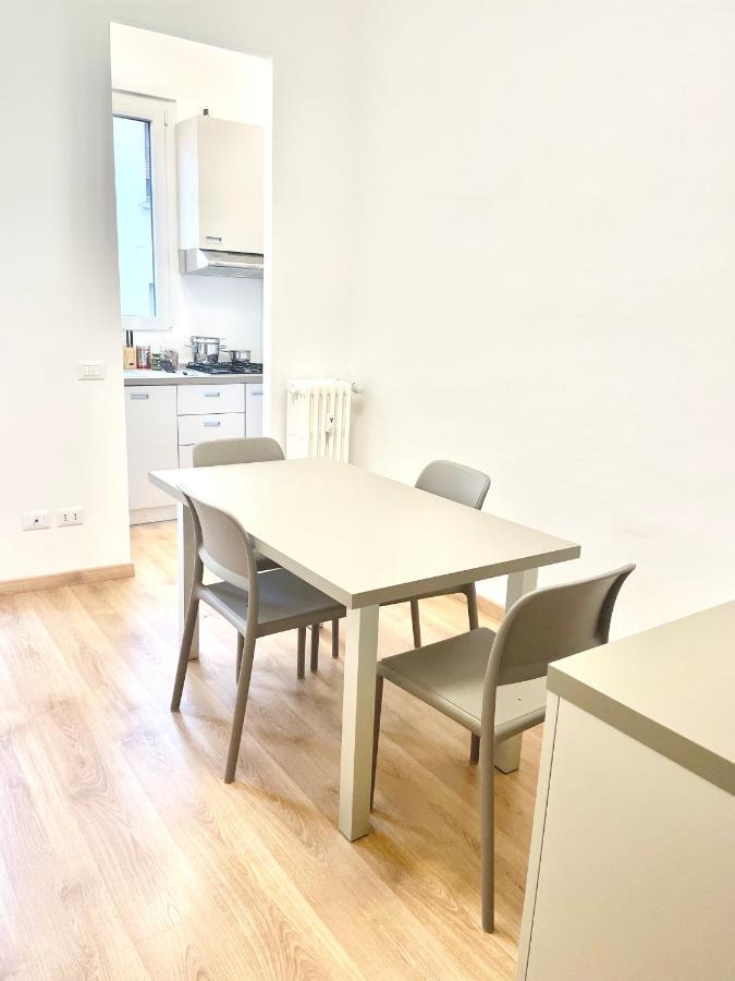 Camera Con Bagno Privato - Zona Bocconi มิลาน ภายนอก รูปภาพ