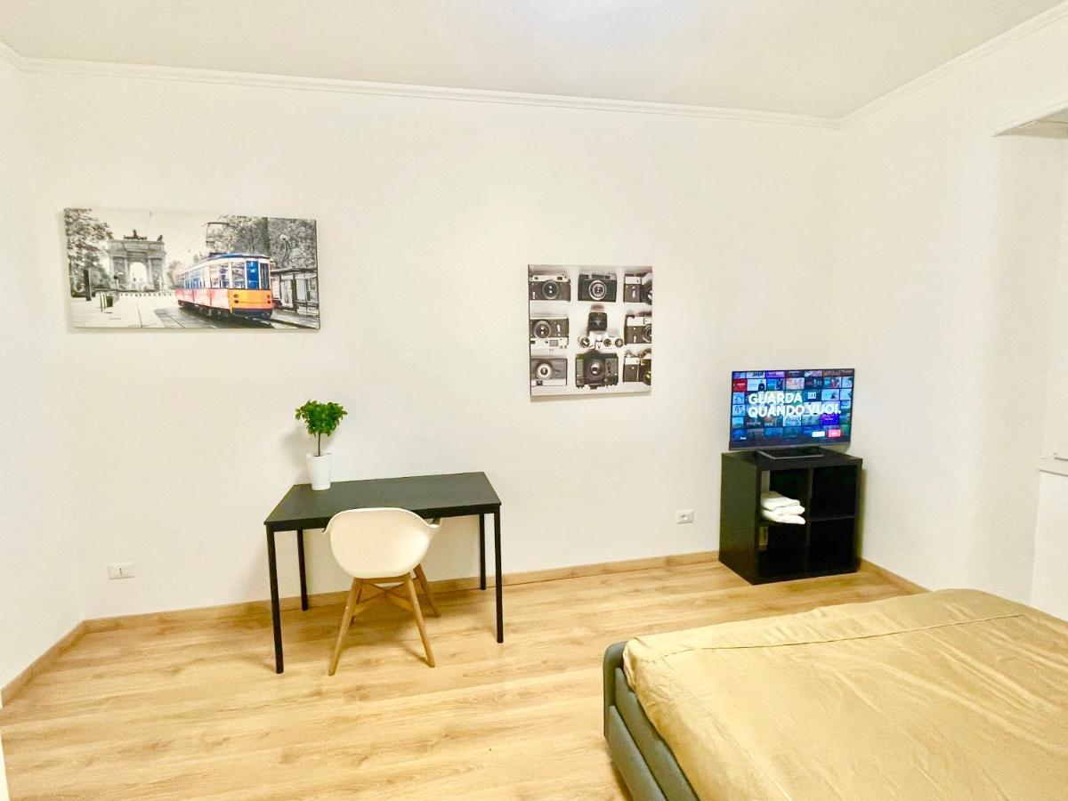 Camera Con Bagno Privato - Zona Bocconi มิลาน ภายนอก รูปภาพ