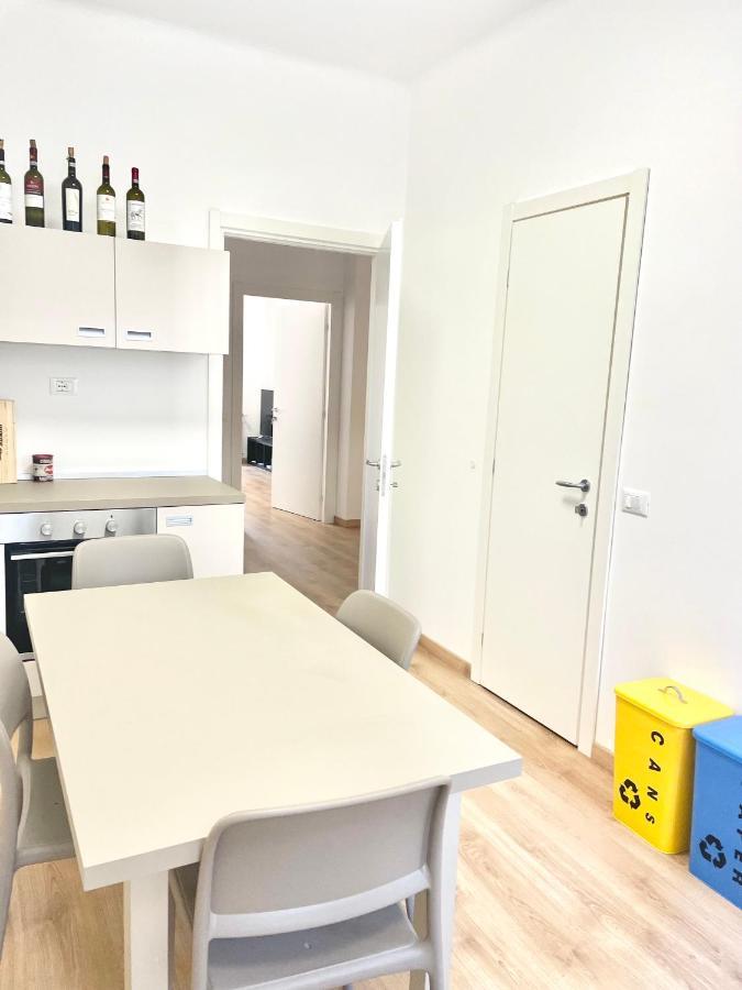 Camera Con Bagno Privato - Zona Bocconi มิลาน ภายนอก รูปภาพ